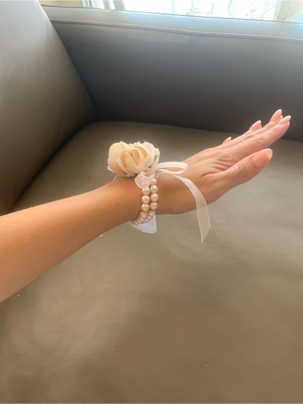 Icing Peach Pearl Floral 🪷 Wrist Bracelet with Ribbon